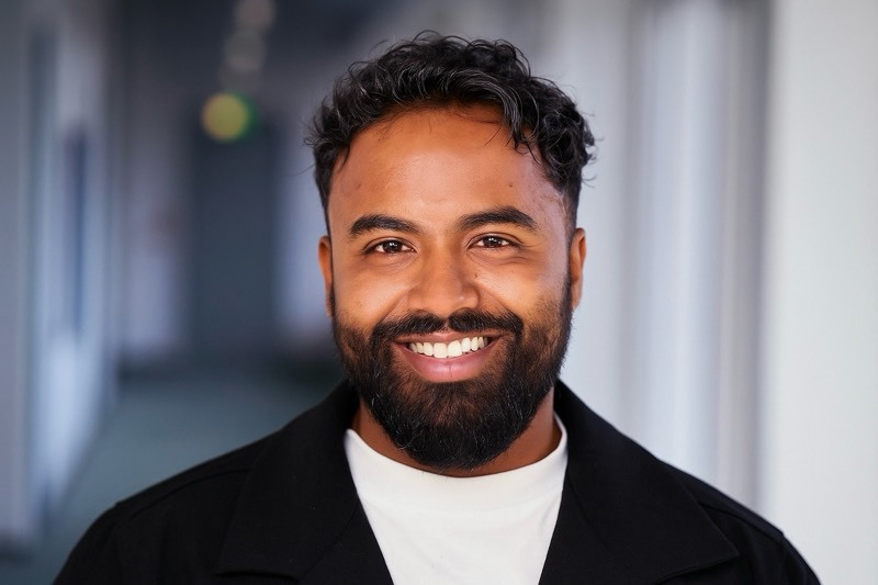 Apilash Balanesan - Porträt